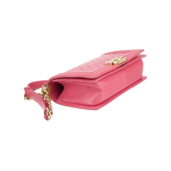 Chanel Medium Quilted Pink Boy Bag - Picture 4 of 11
